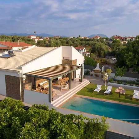Luxury * Mavrommati (Messini, Messenia)